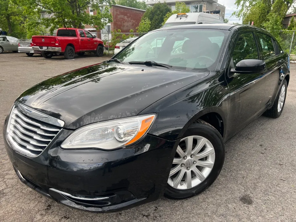 Chrysler 200