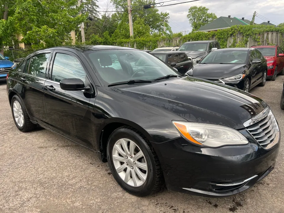 Chrysler 200 2013 photo 5