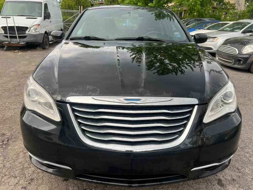 Chrysler 200 2013 photo 3