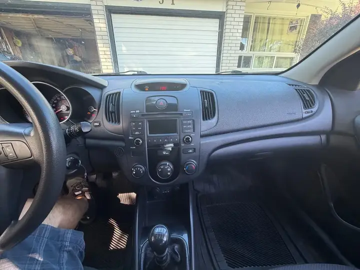 Kia Forte 2012 photo 4