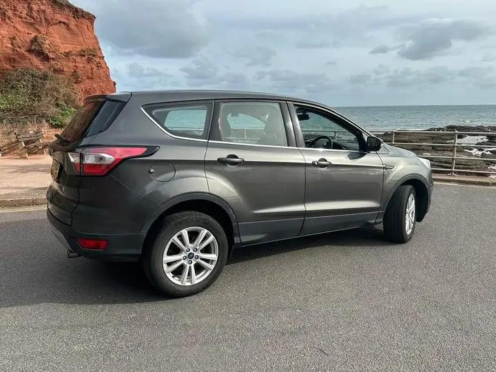Ford Kuga 2018 photo 3