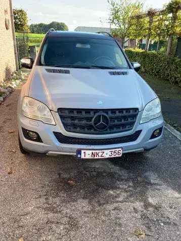 Mercedes-Benz M-Class