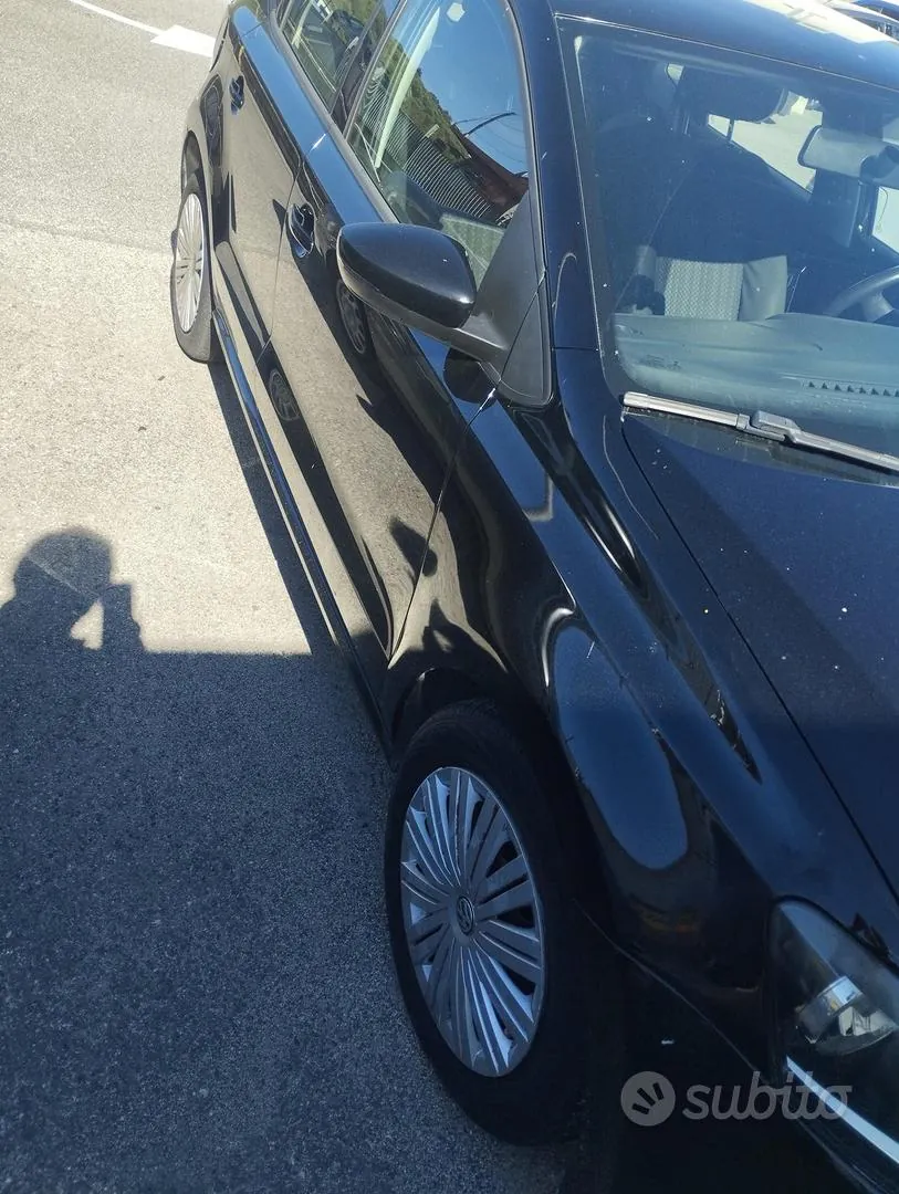 Volkswagen Polo 2015 photo 4
