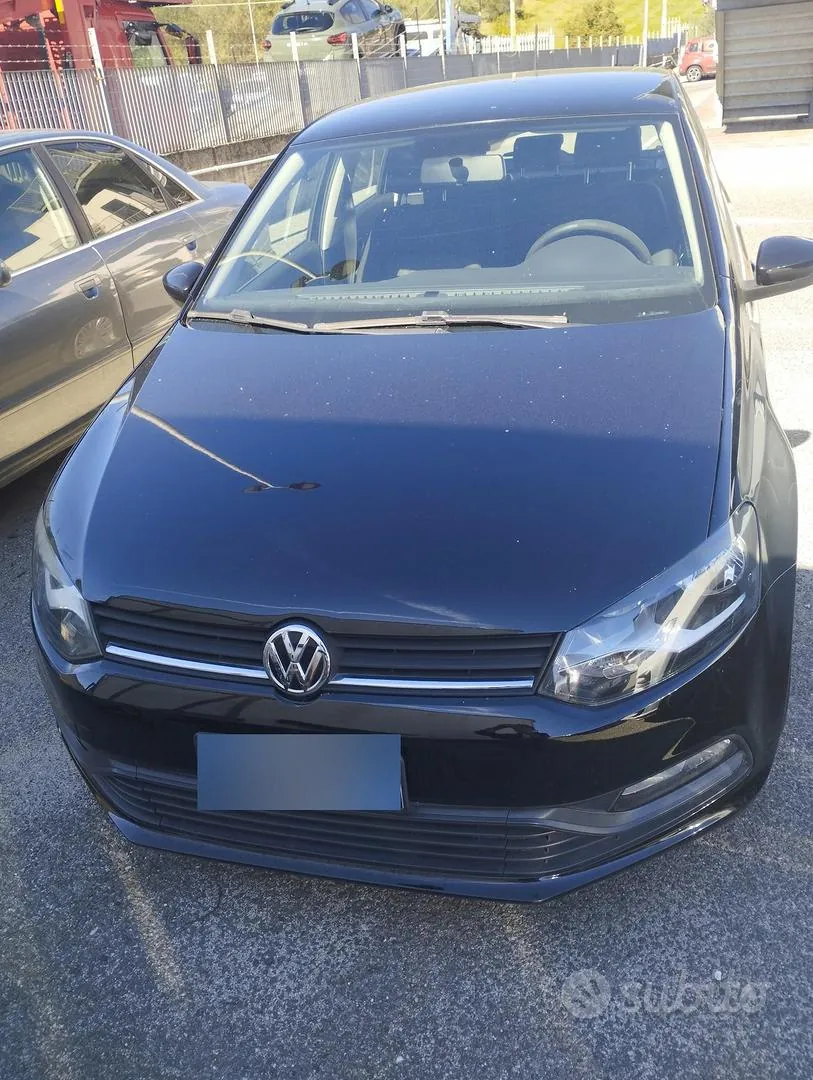 Volkswagen Polo 2015 photo 2