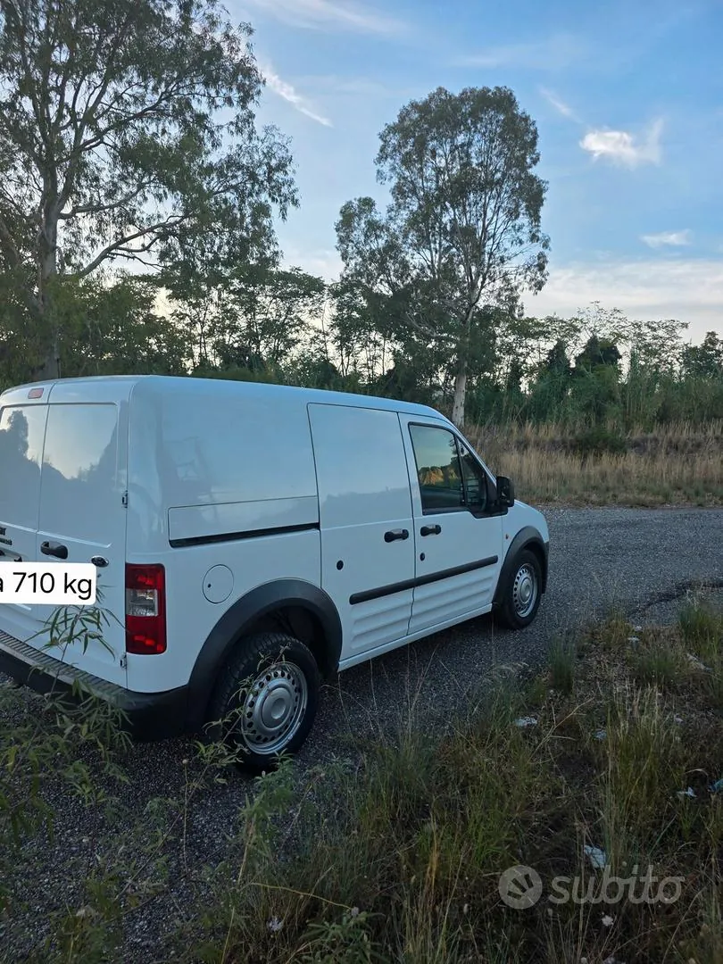 Ford Transit Connect 2009 photo 4