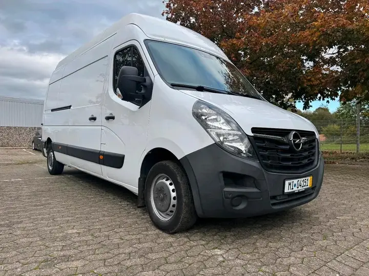 Opel Movano