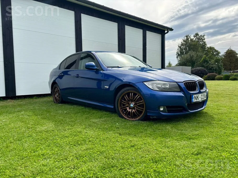BMW 318 2008 photo 2