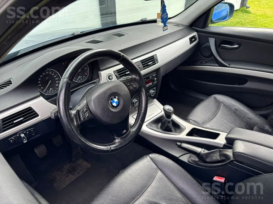 BMW 318 2008 photo 5