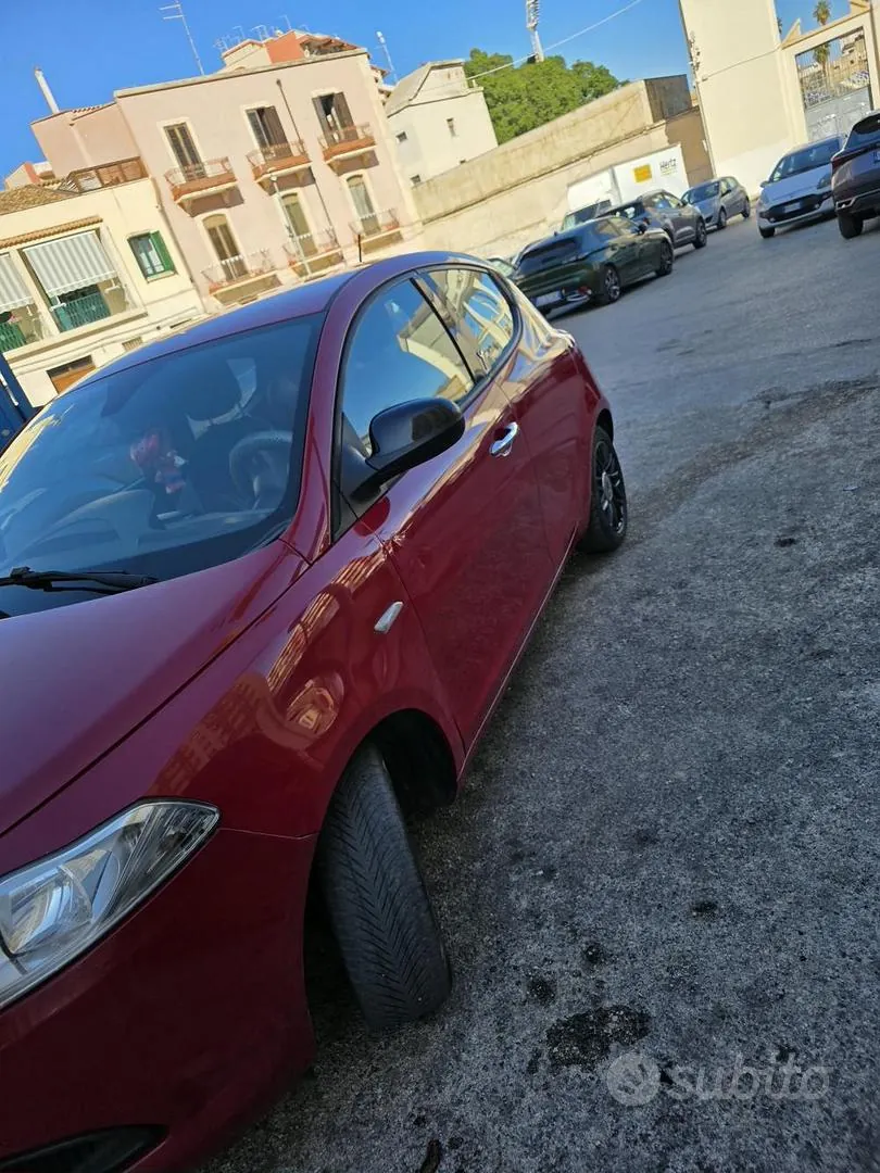 Lancia Ypsilon 2013 photo 5