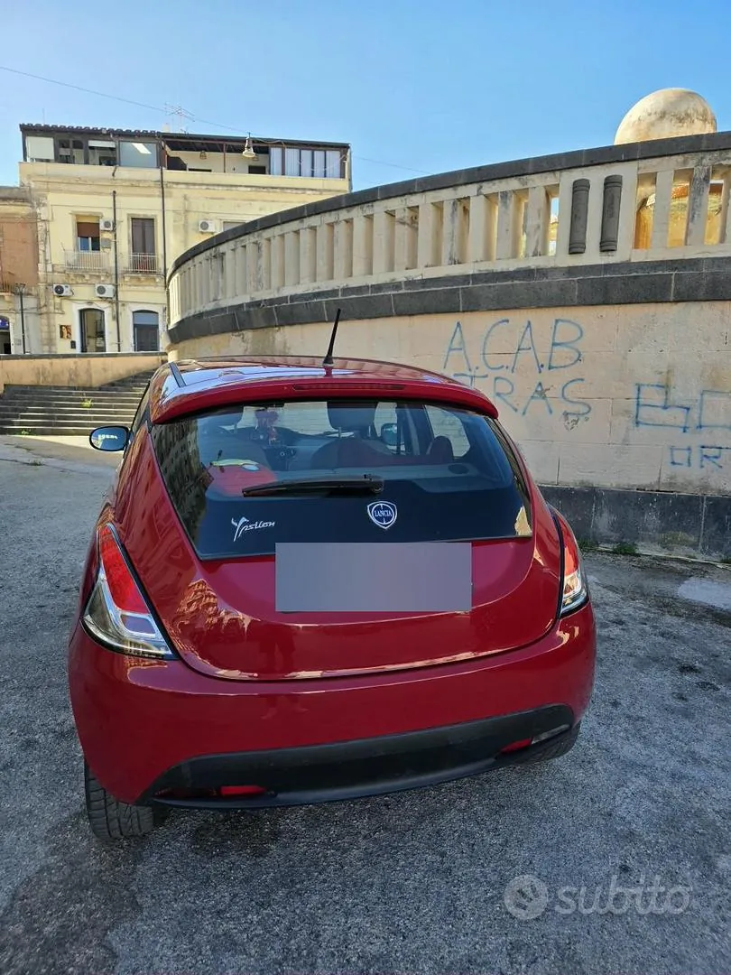 Lancia Ypsilon 2013 photo 3