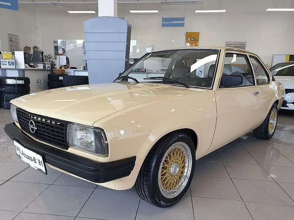 Opel Ascona 1981 photo 2