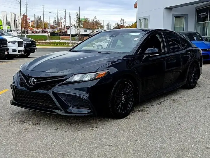 Toyota Camry 2022 photo 4