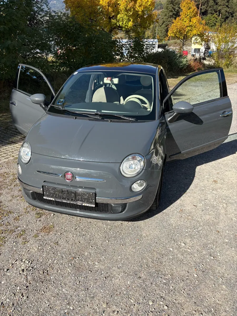 Fiat 500 Lounge 2010 photo 2