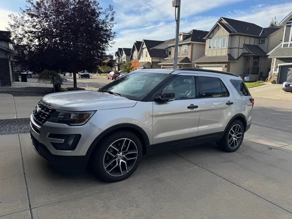 Ford Explorer Sport