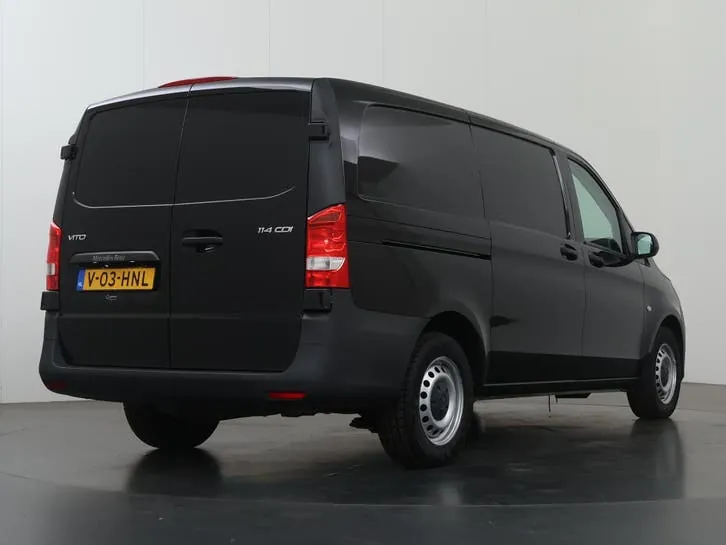 Mercedes-Benz Vito 2024 photo 2