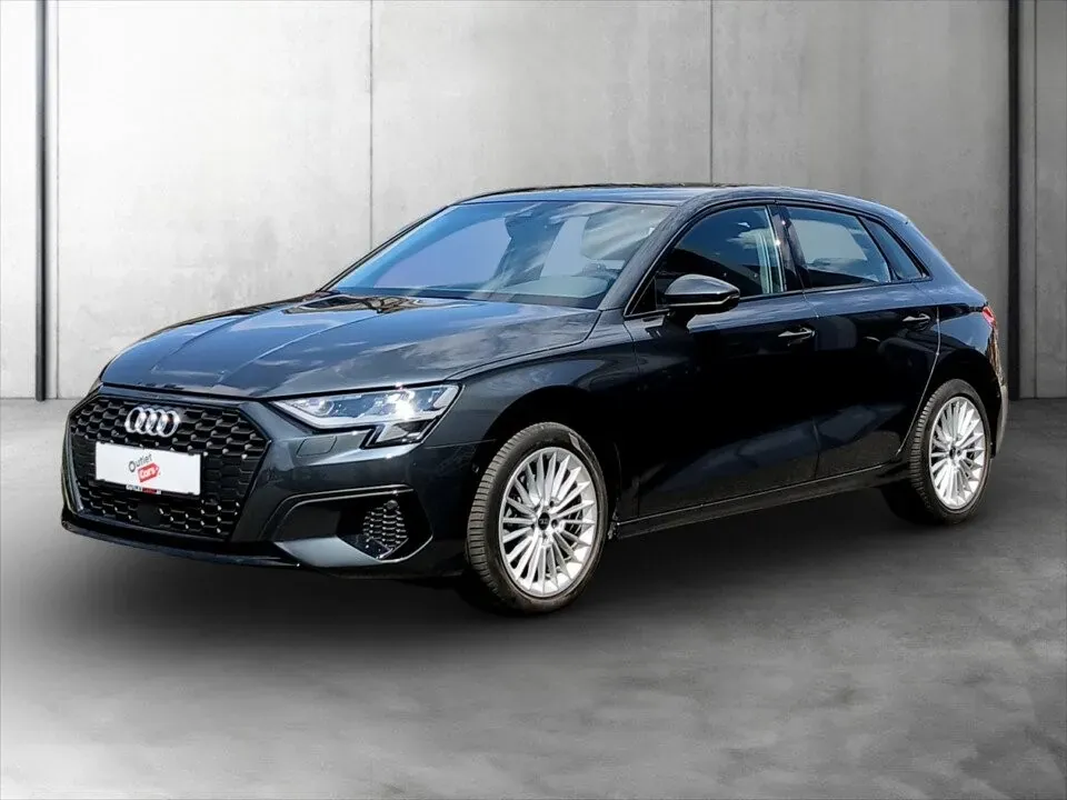 Audi A3 2021 photo 2