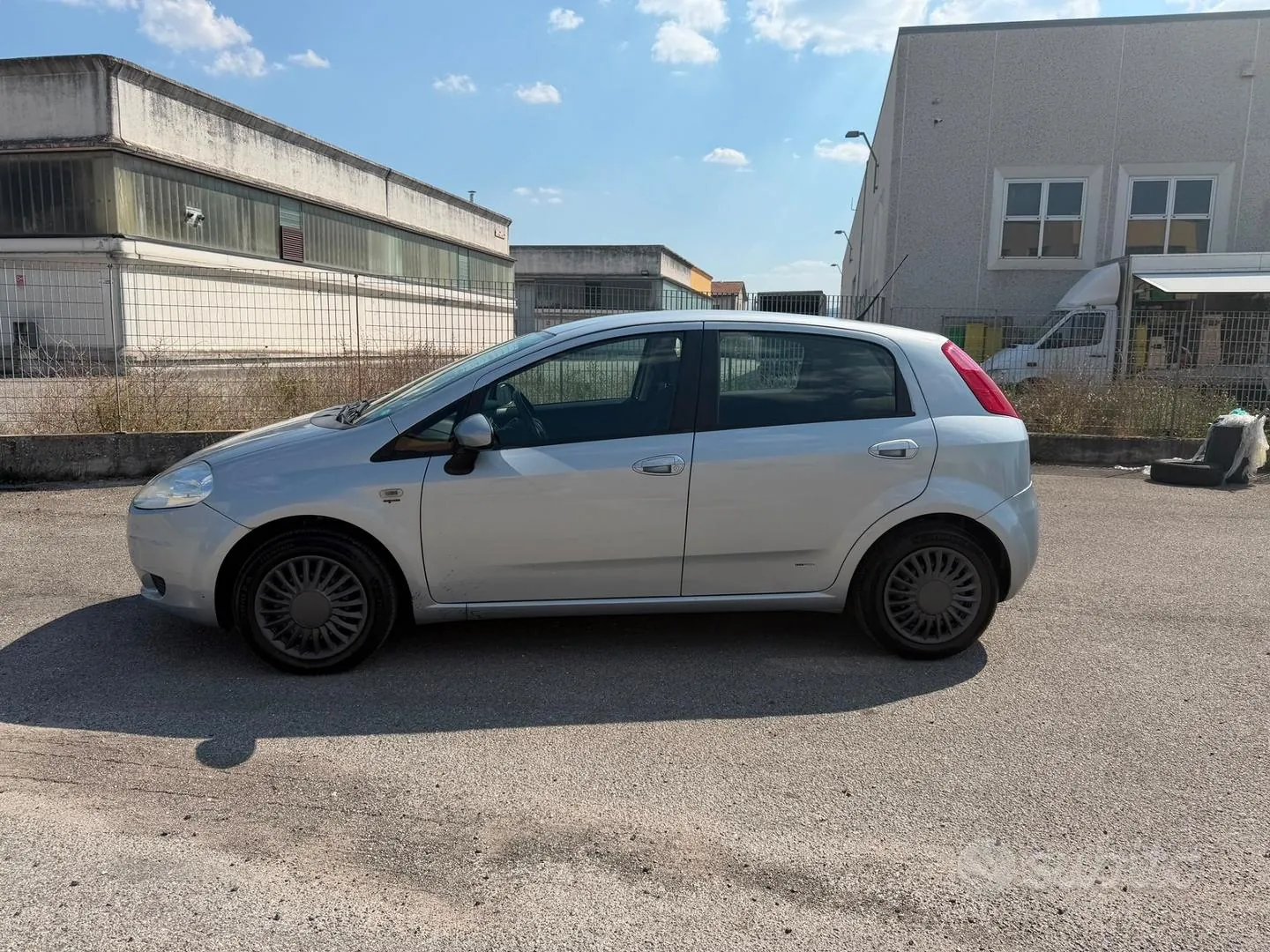 Fiat Grande Punto 2008 photo 4