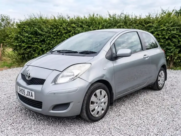 Toyota Yaris 2009 photo 3