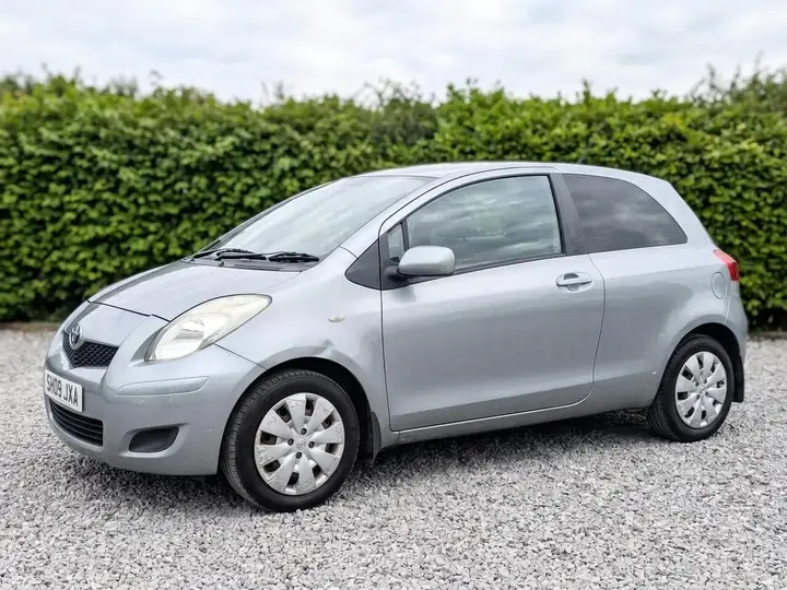 Toyota Yaris 2009 photo 4