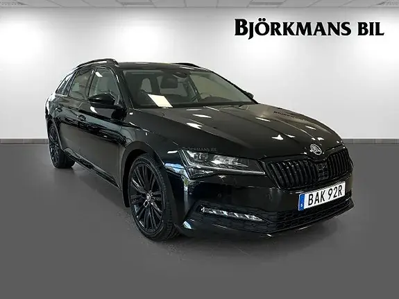 Skoda Superb 2022 photo 3