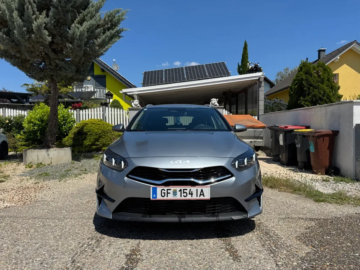Kia Ceed 2025 photo 2