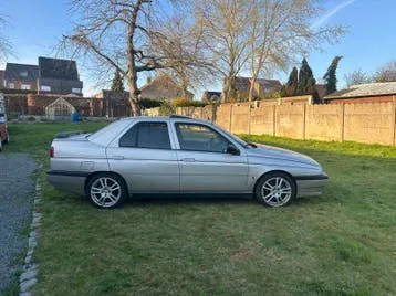 Alfa Romeo 155