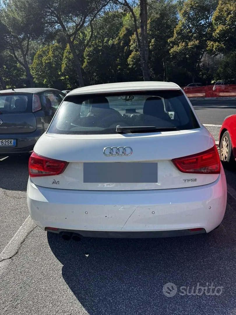 Audi A1 2011 photo 4