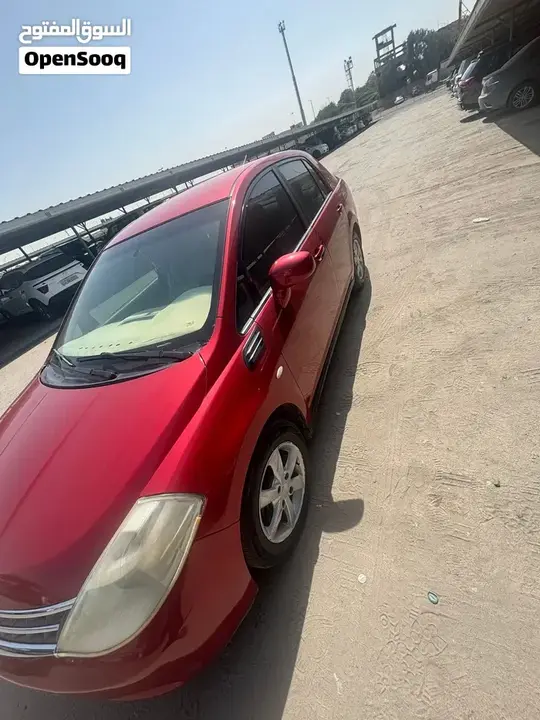 Nissan Tiida 2009 photo 3