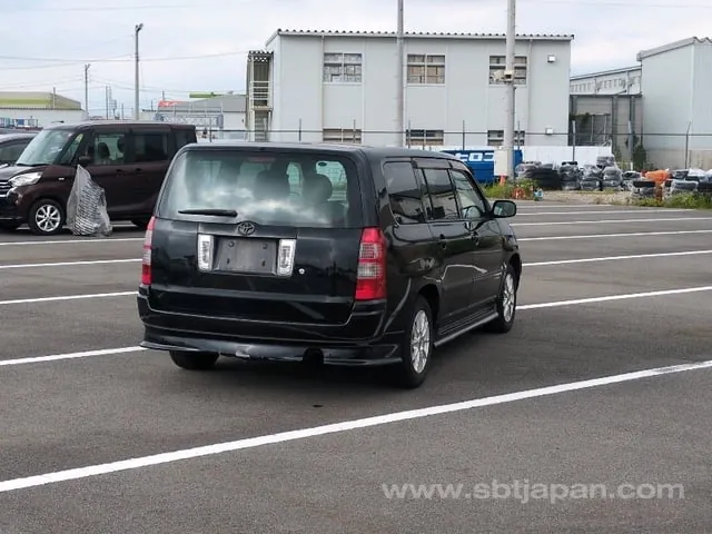 Toyota Succeed Wagon 2011 photo 4