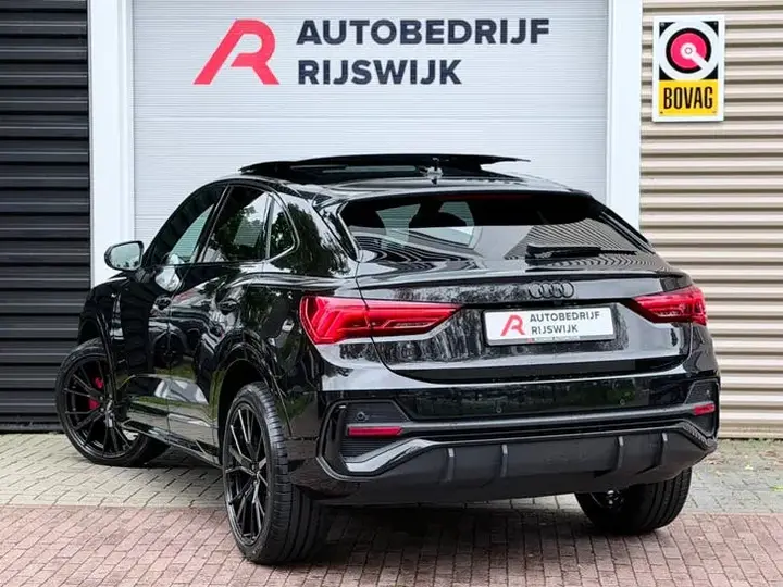Audi Q3 2024 photo 3