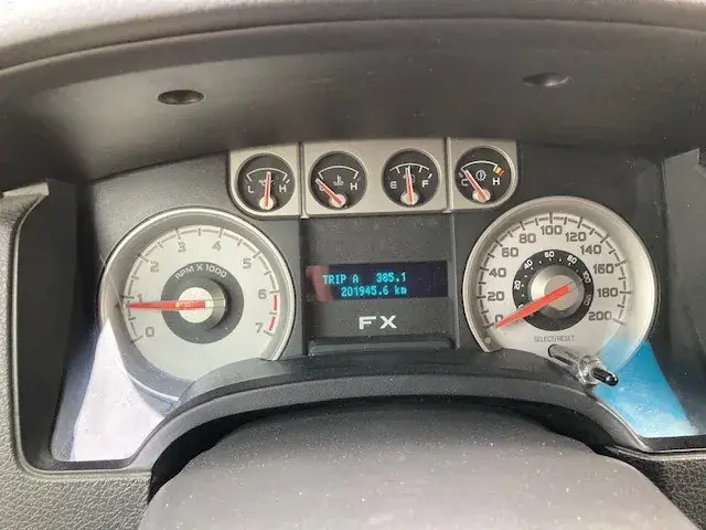 Ford F-150 2010 photo 2