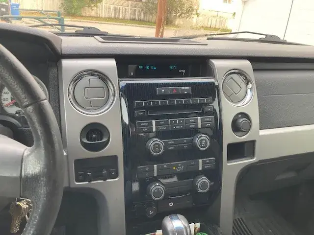 Ford F-150 2010 photo 3