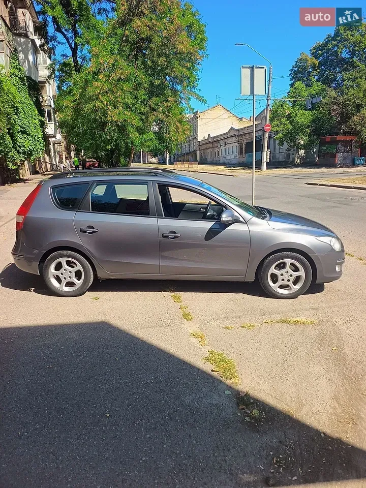 Hyundai I30 2009 photo 2