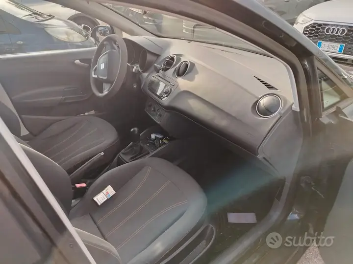 Seat Ibiza 2011 photo 5