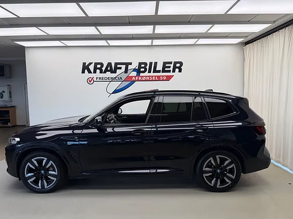 BMW Ix3 2023 photo 2