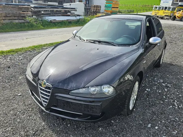 Alfa Romeo 147