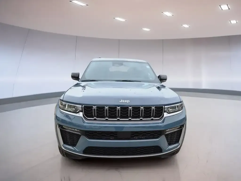 Jeep Grand Cherokee L 2026 photo 2