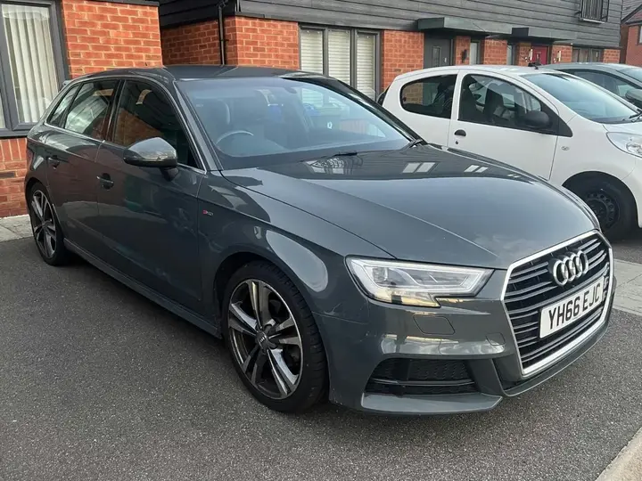 Audi A3 2016 photo 2