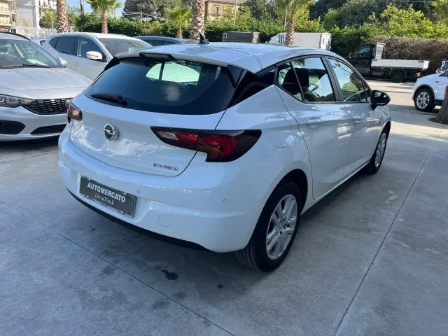 Opel Astra 2019 photo 4