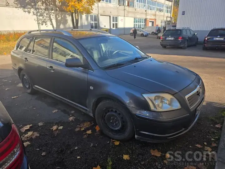 Toyota Avensis 2006 photo 2