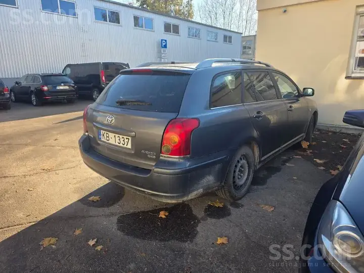 Toyota Avensis 2006 photo 3
