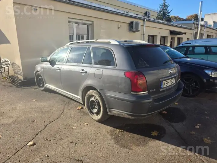 Toyota Avensis 2006 photo 4