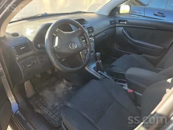 Toyota Avensis 2006 photo 5