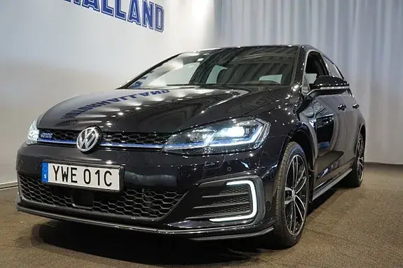 Volkswagen Golf I 2020 photo 2