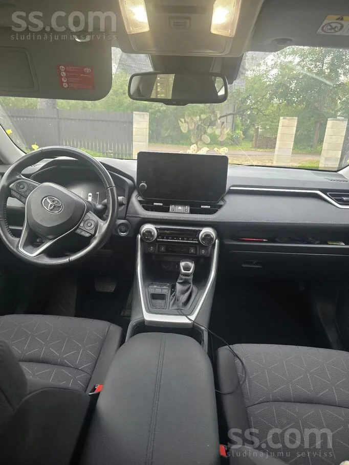 Toyota Rav 4 2023 photo 4
