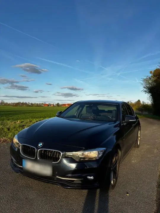 BMW 318I