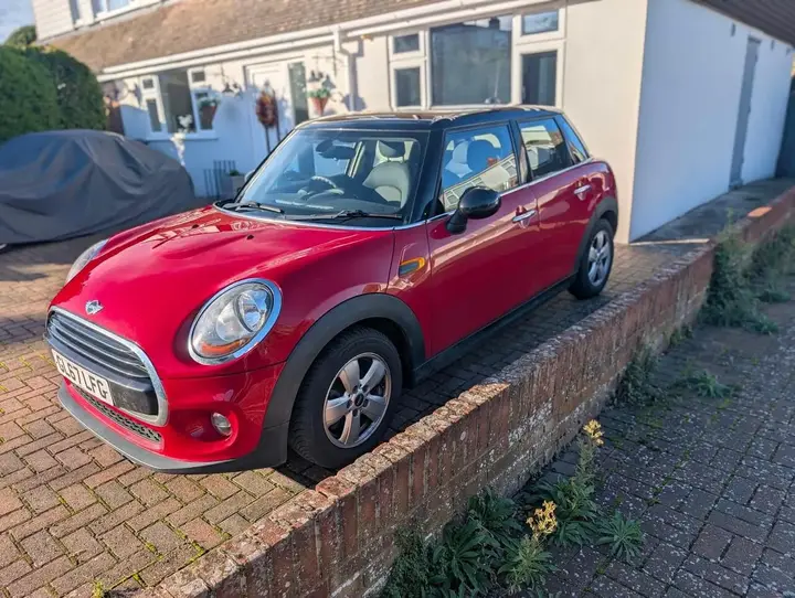 Mini Hatch 2017 photo 5