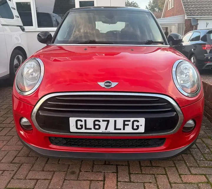 Mini Hatch 2017 photo 2