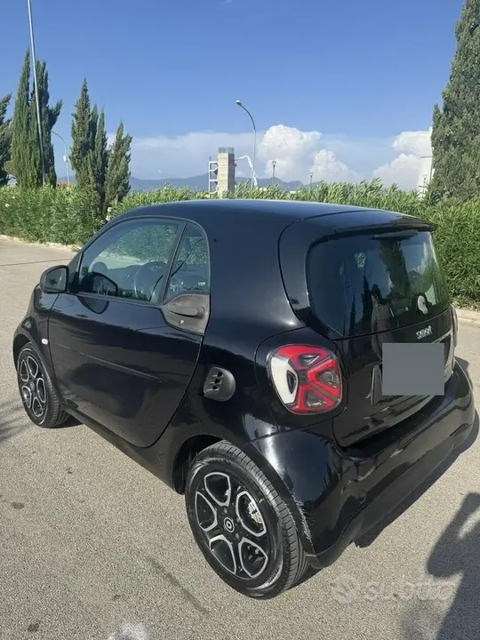 Smart Fortwo 2017 photo 3