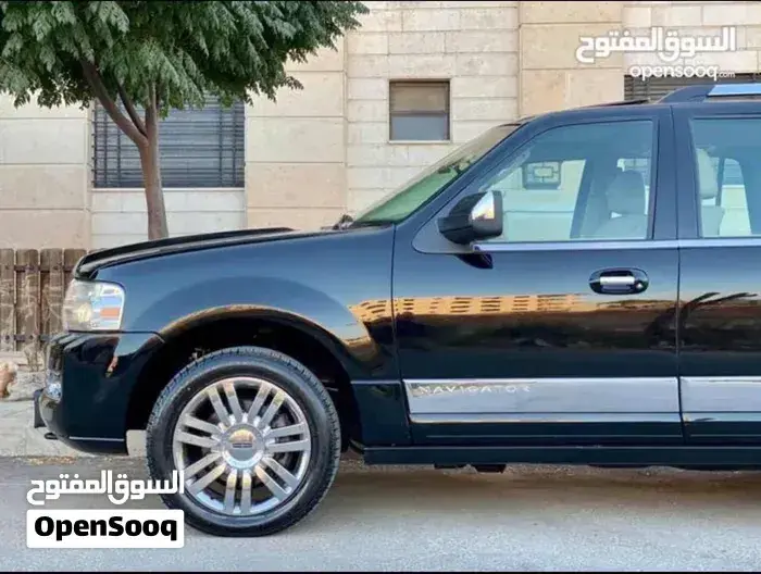 Lincoln Navigator 2027 photo 2